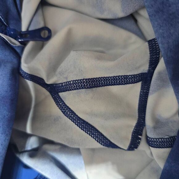 Lululemon Swim Run With The Waves Blue Cropped Leggings 6 - Picture 6 of 6